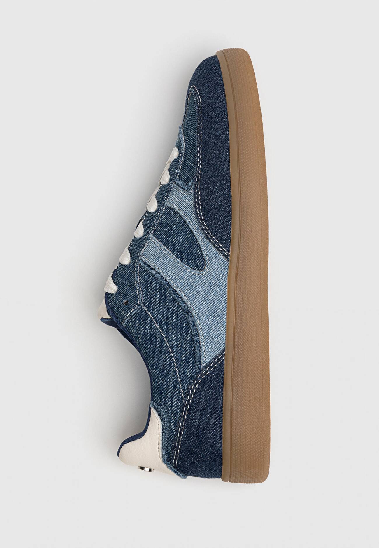 Tênis casuais retrô em jeans