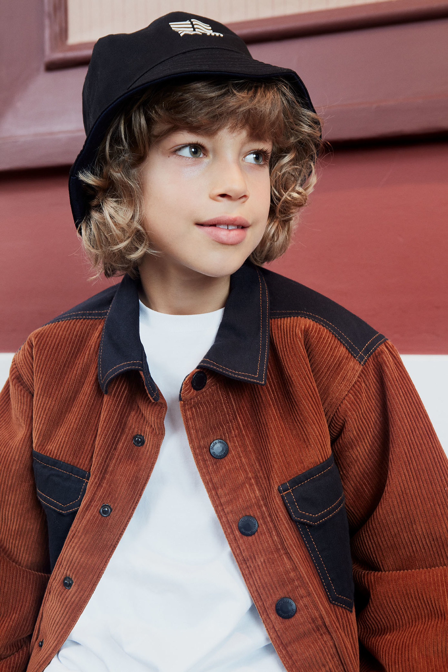 Henley - Iron