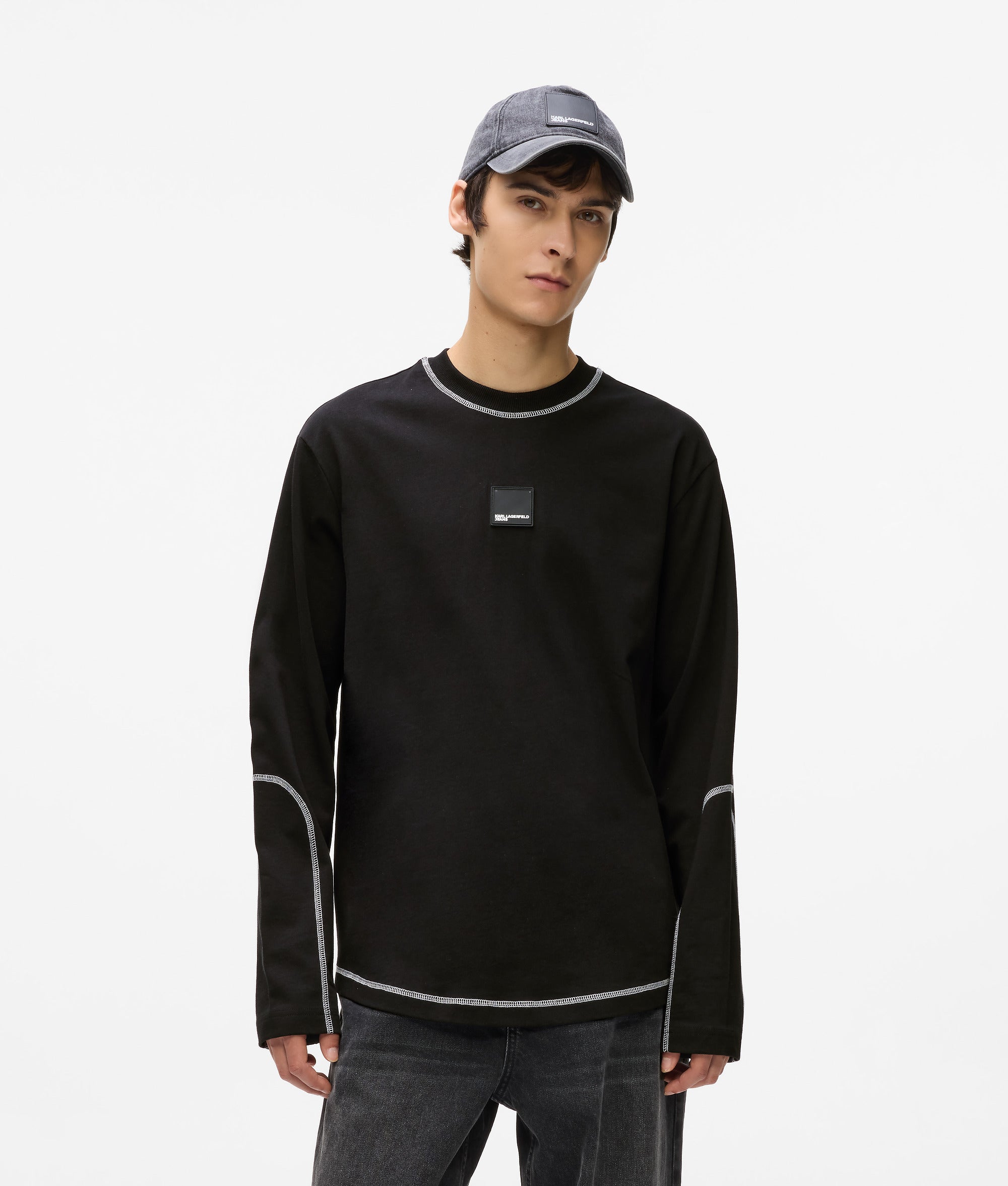 T-shirt met contrastnaad en lange mouwen