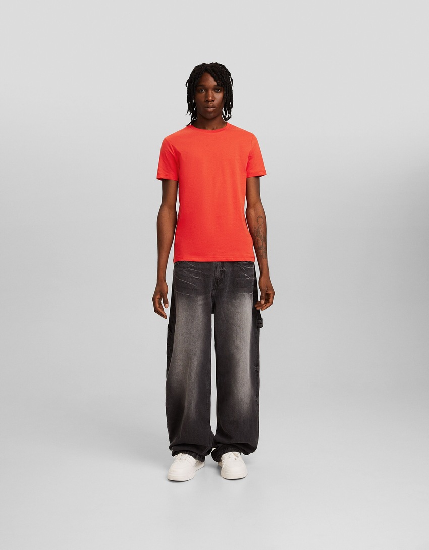 Camiseta de manga curta com modelagem regular