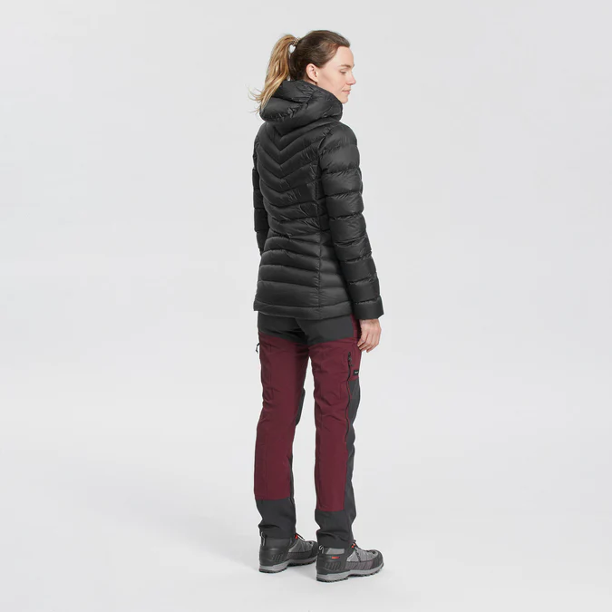 Decathlon Forclaz - Jaqueta puffer feminina com capuz Forclaz MT500