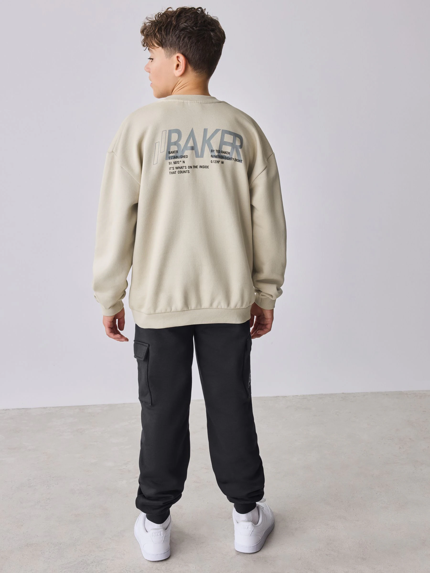 Pastelgeel - set van Baker by Ted Baker sweatshirt en cargojoggingbroek