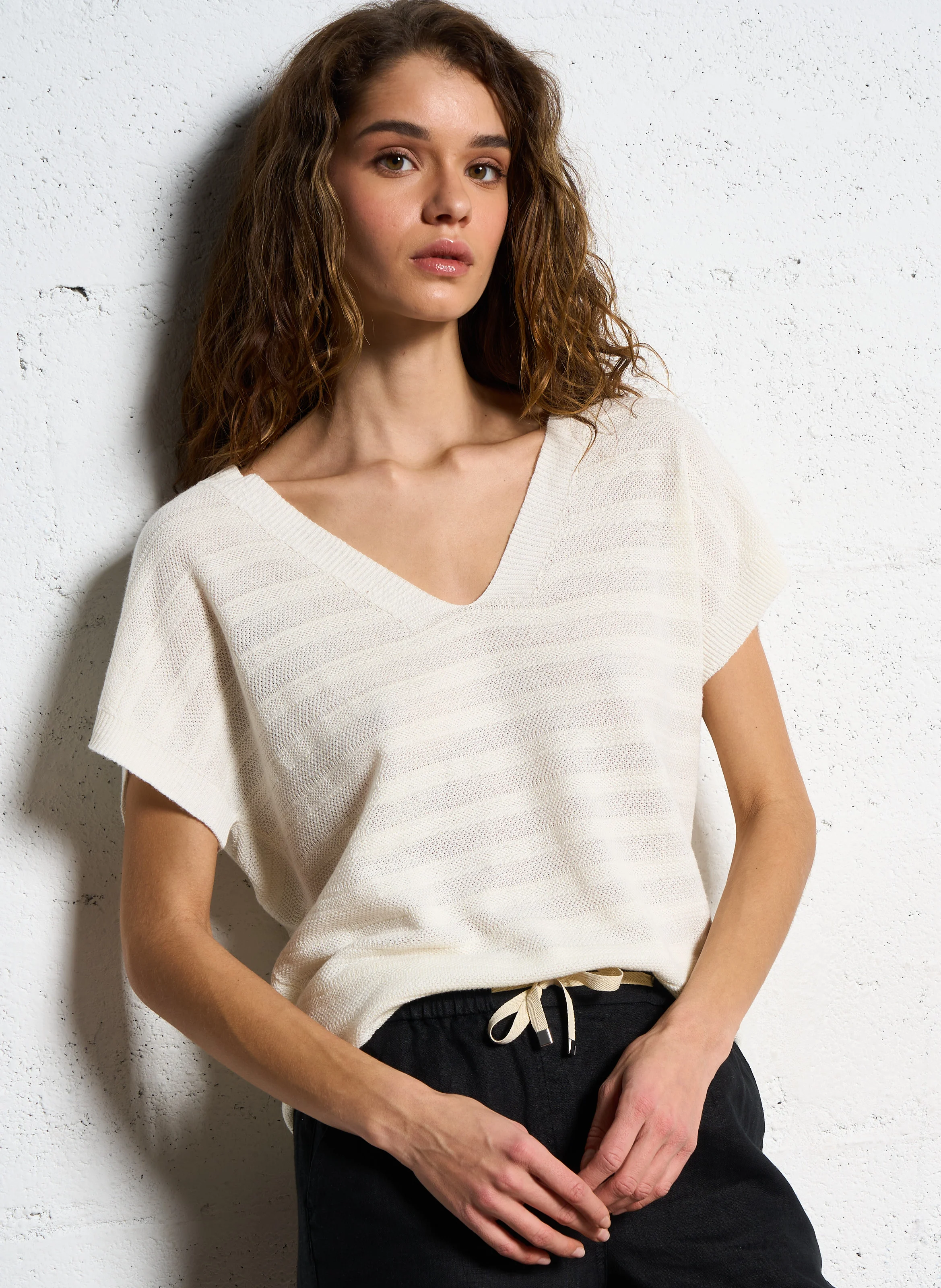LINE - Pull manches courtes en maille fine | Beige