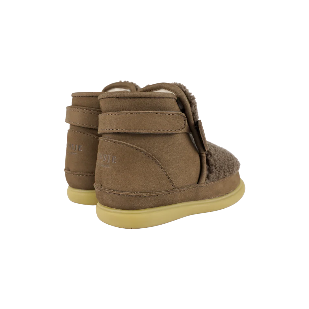 Roumi Shoes | Stag | Hazelnut Curly Faux Fur