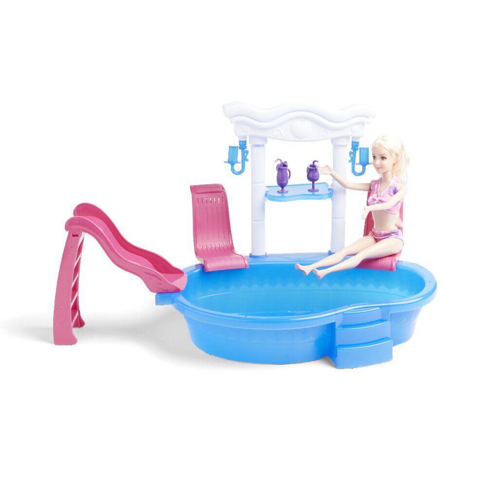Poupée Elly avec accessoires piscine