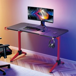 Bureau de gaming avec éclairage RVB