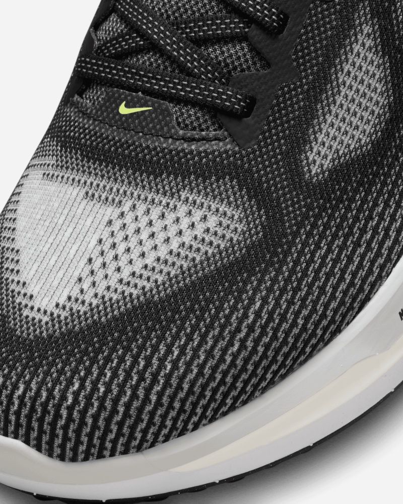 Chaussures de running Nike Vomero 17 Noir & Gris pour homme