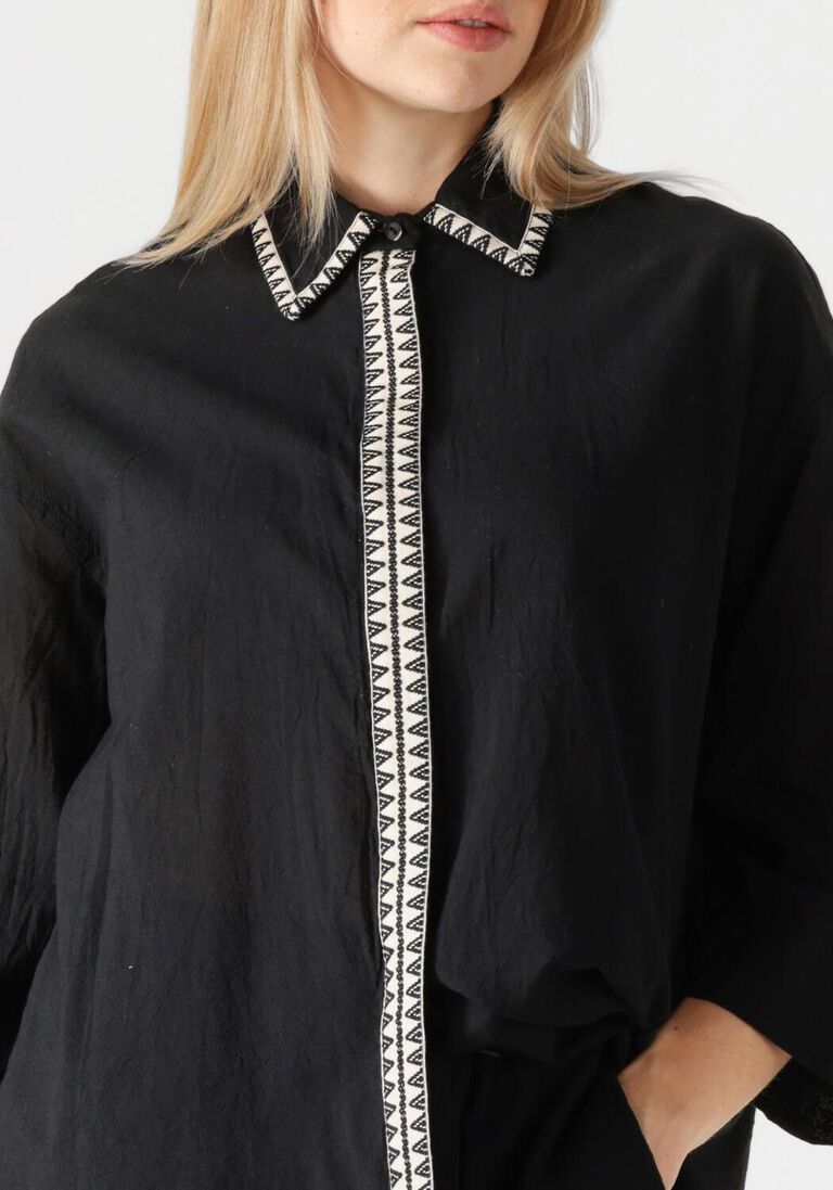 zwarte devotion blouses gaia