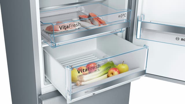 Bosch Serie 6 kølefryseskab KGE39AICA (stål-easyclean)