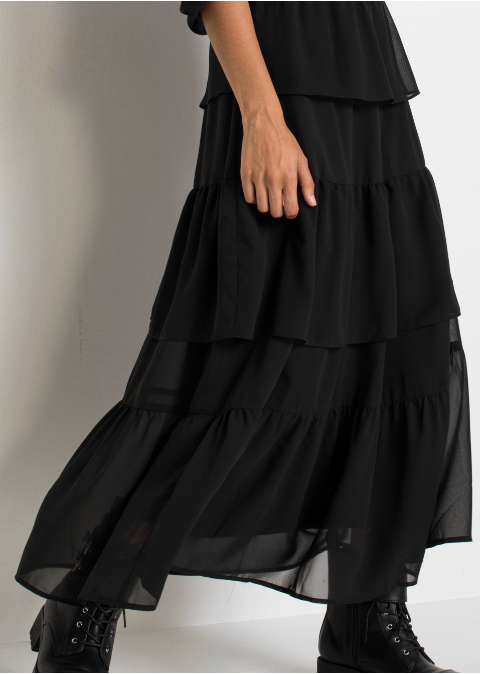 Robe longue en chiffon à volants