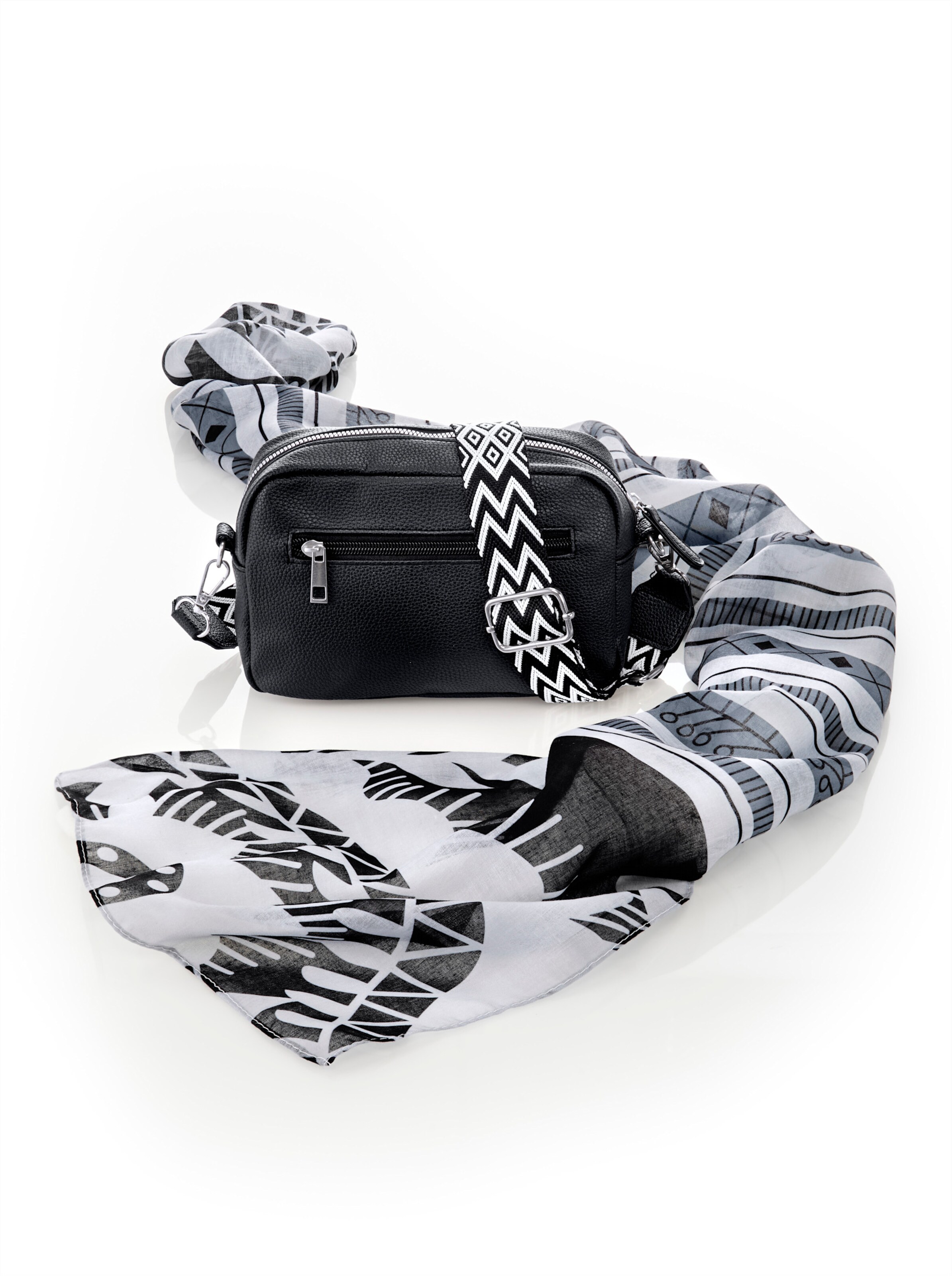 Handtasche mit Schal in schwarz