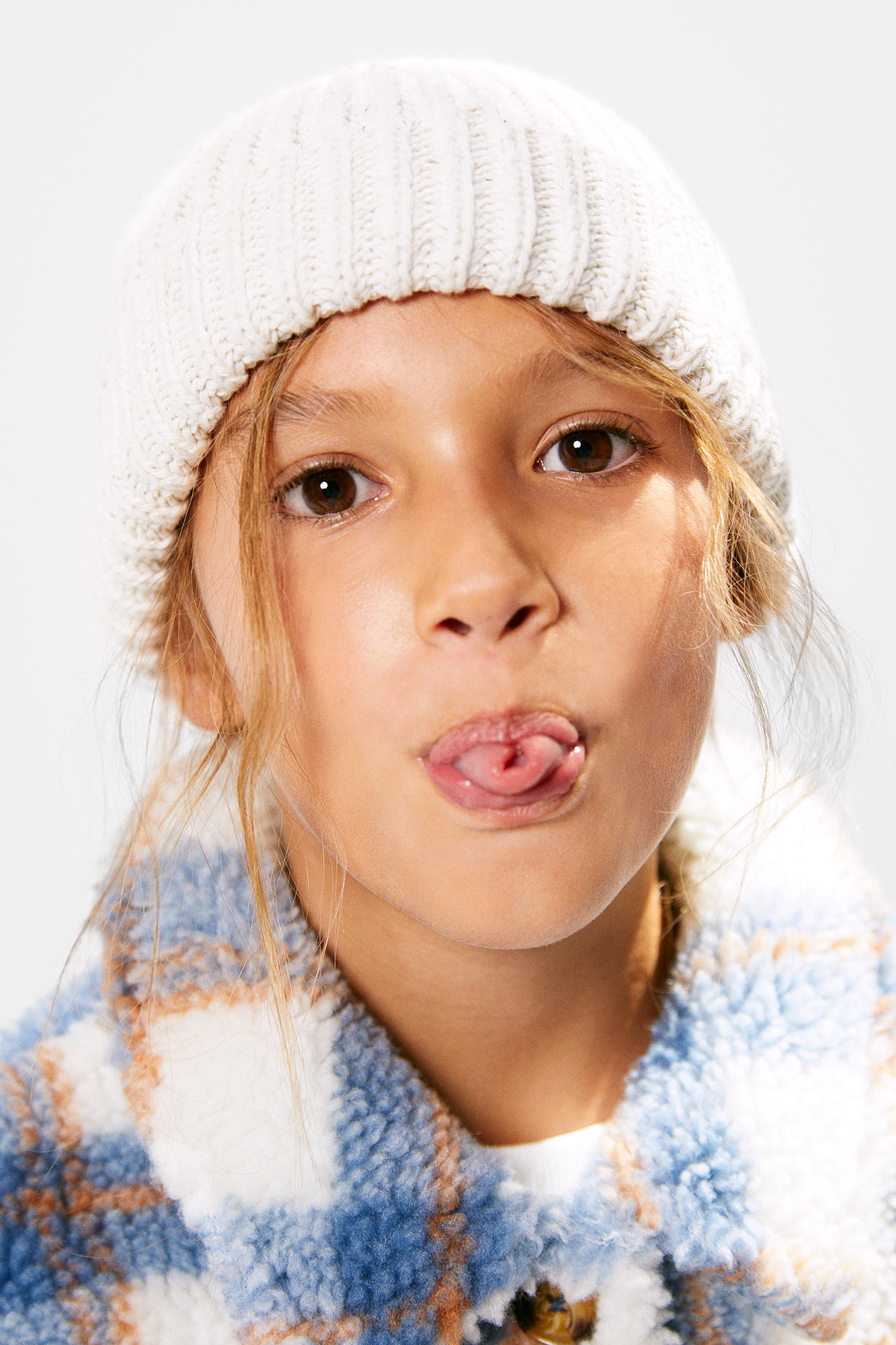 Gorro de malha mesclada para menina