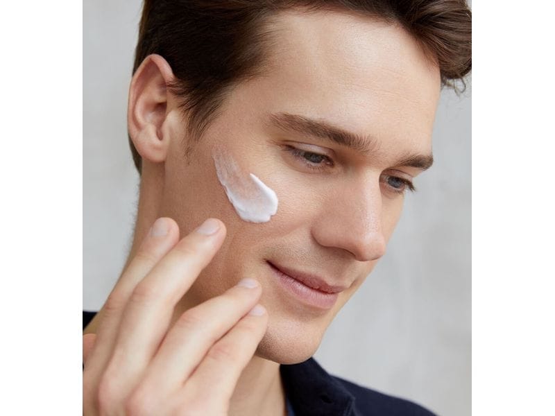 NIVEA MEN Feuchtigkeitscrème MEN Mini 30 ml Creme speziell für Männerhaut entwickelt, spendet intensive Feuchtigkeit