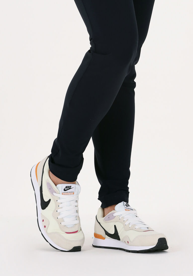 NIKE zwarte nike lage sneakers ventura runner wmns