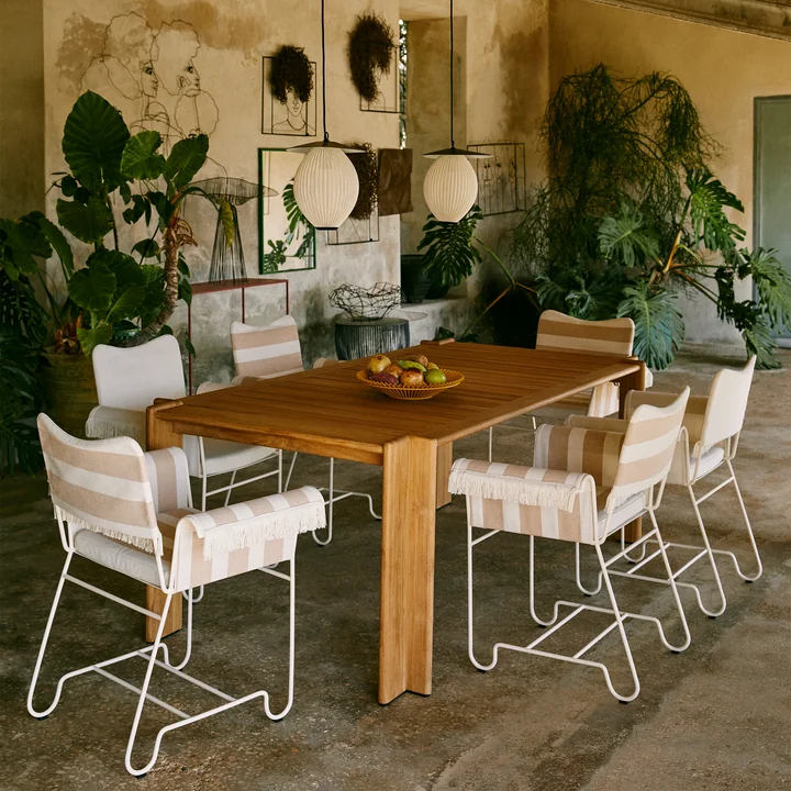 Gubi - Tropique Outdoor Dining Chair, classic black / Leslie Limonta (06)