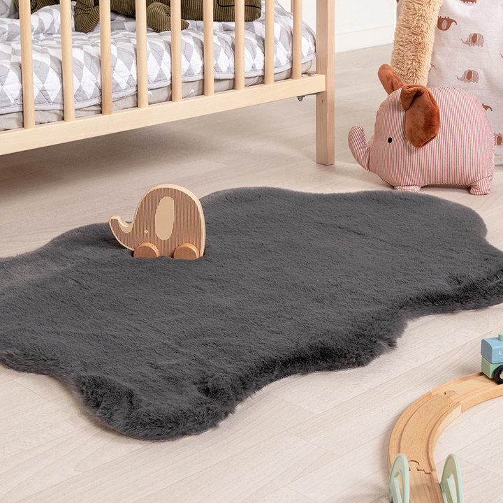 Kindervloerkleed - Huggy Schaap Antraciet | Super fluffy!