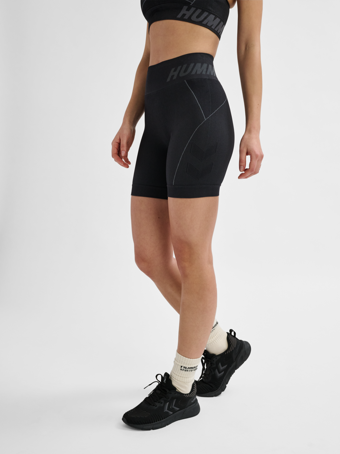 hmlTE CHRISTEL SEAMLESS SHORTS