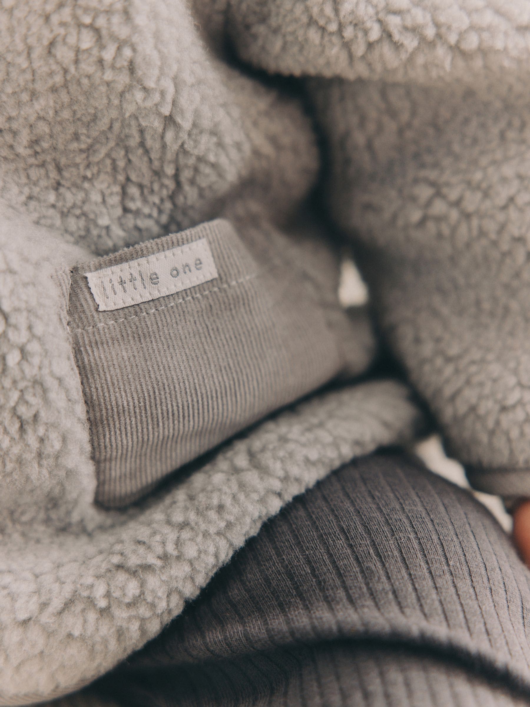 Grijze beer - Knusse Borg Fleece Babyjack