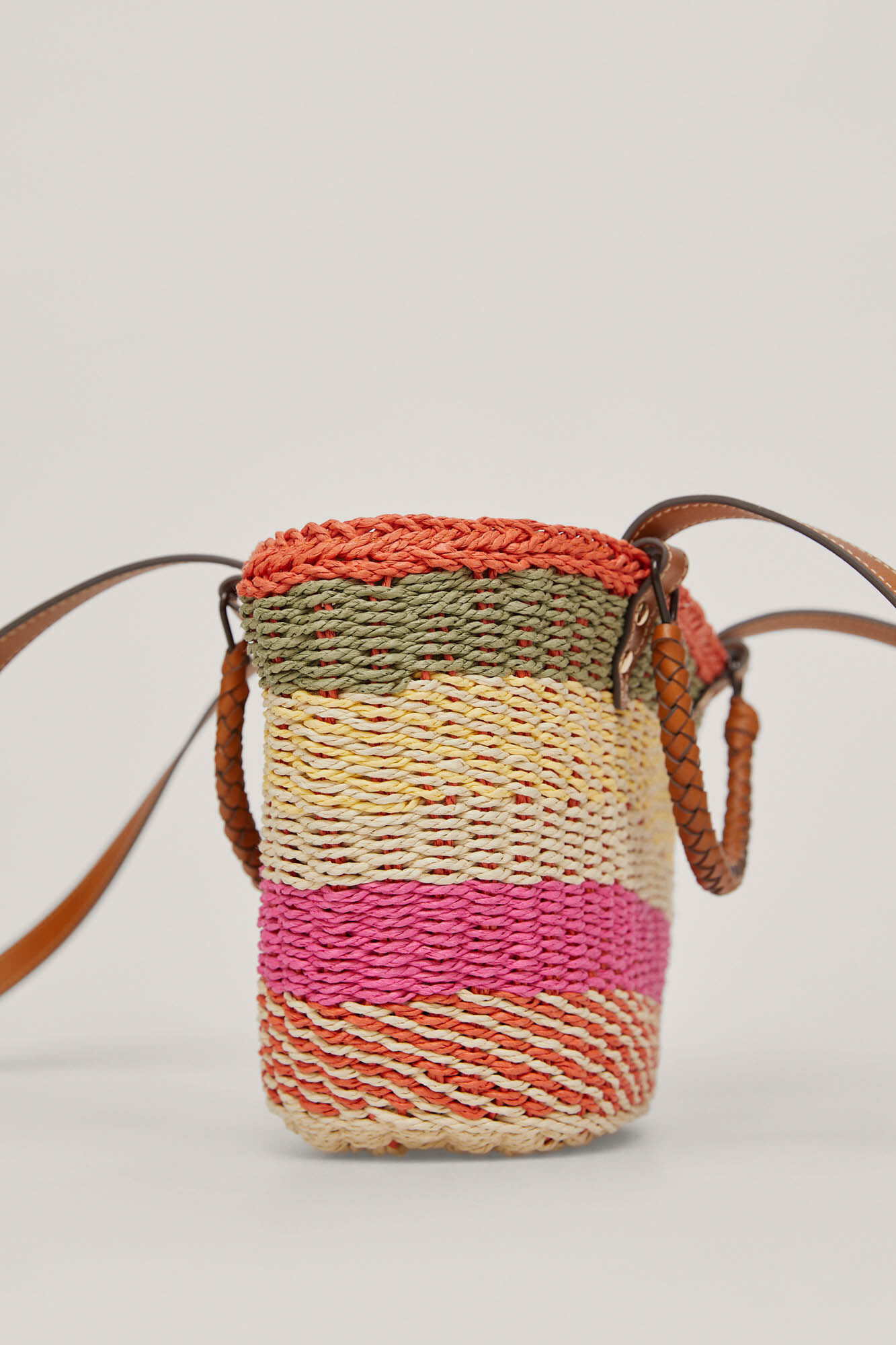 Capa listrada de ráfia multicolorida - Rosa