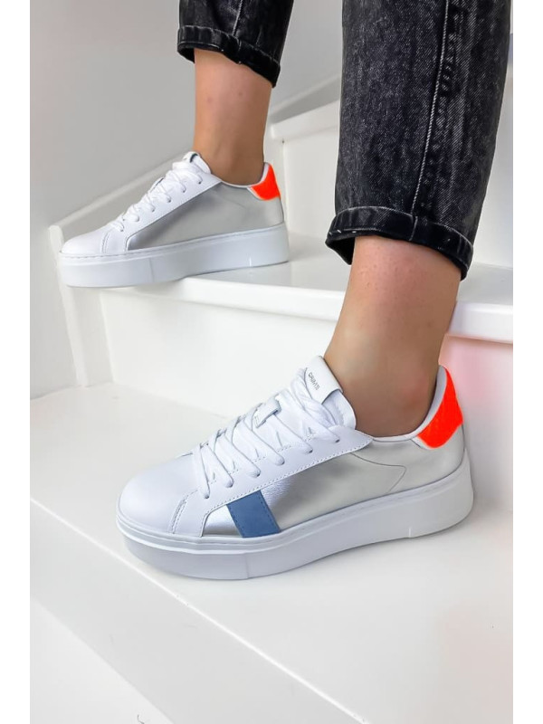 Sneakers WEIGHTLESS LOW TOP Silver - Crime London