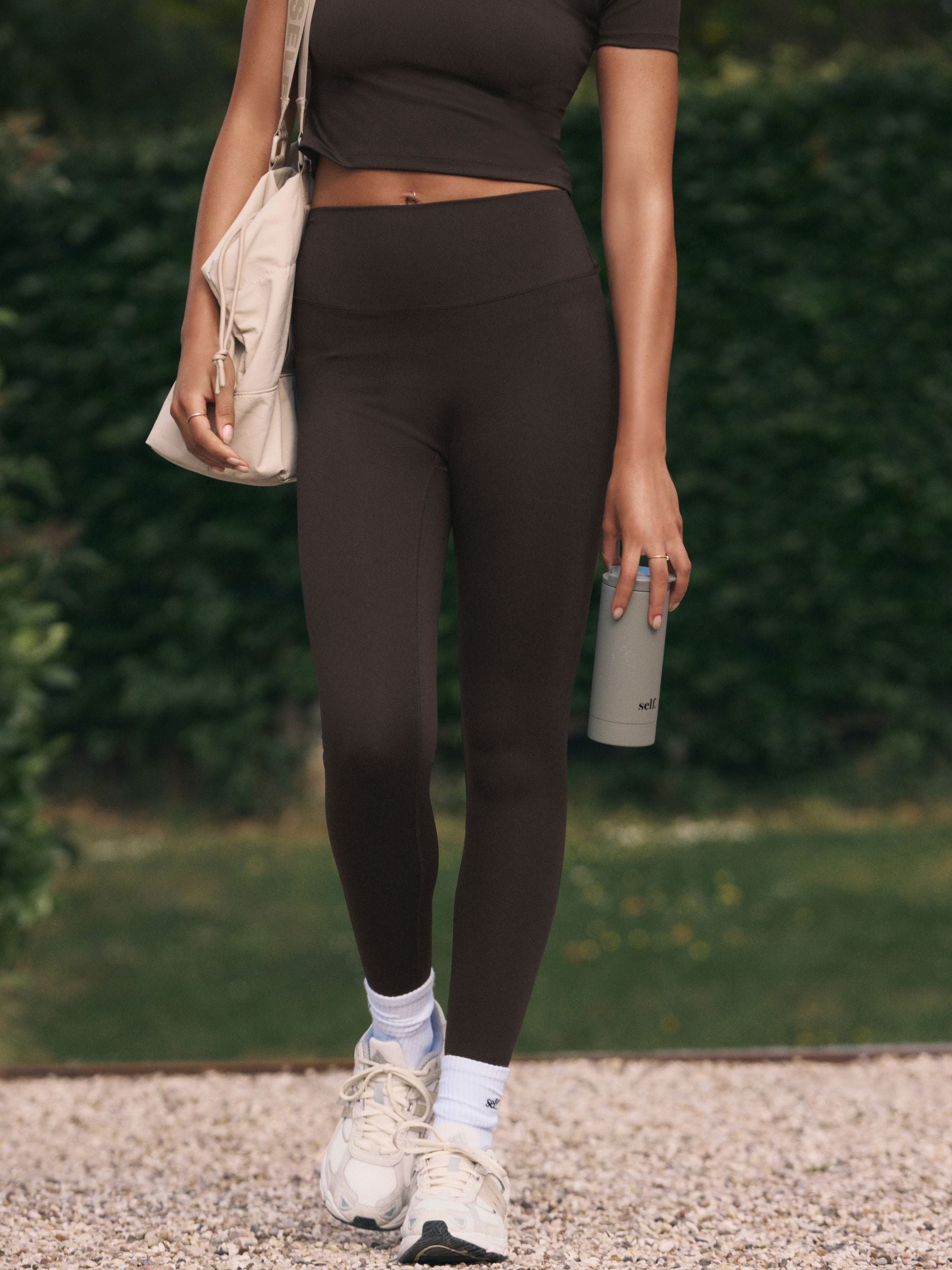 Chocoladebruin - self. Legging met hoge taille