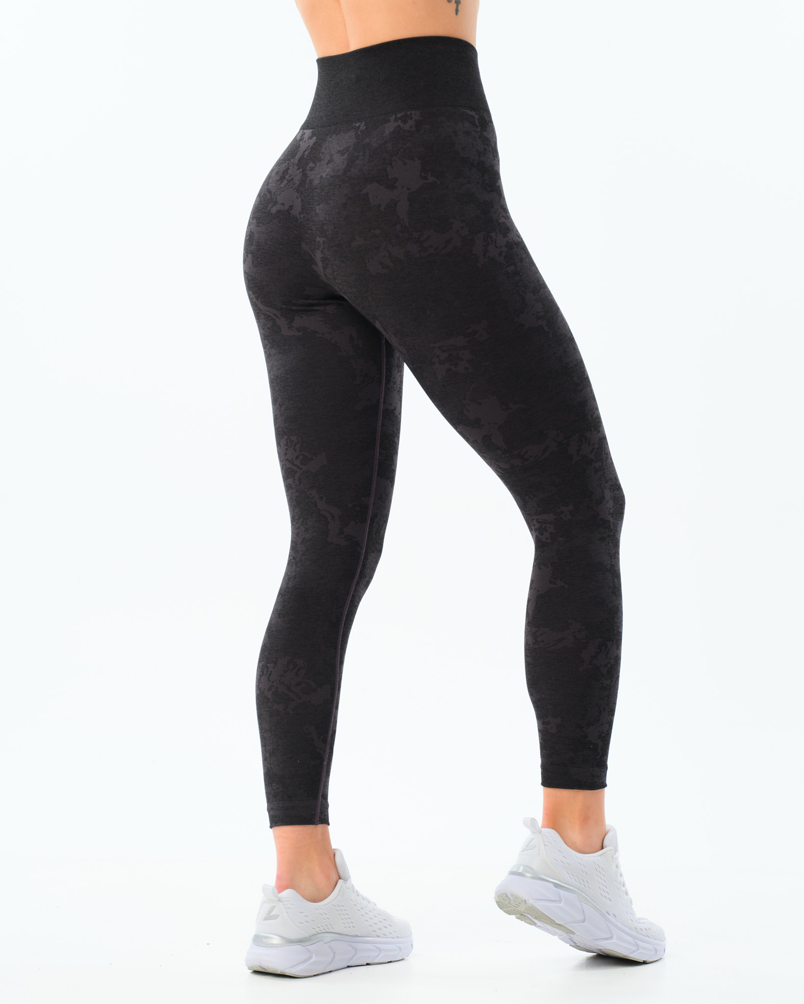 LEVITY Camo Seamless Tights 7\8 Black Camo