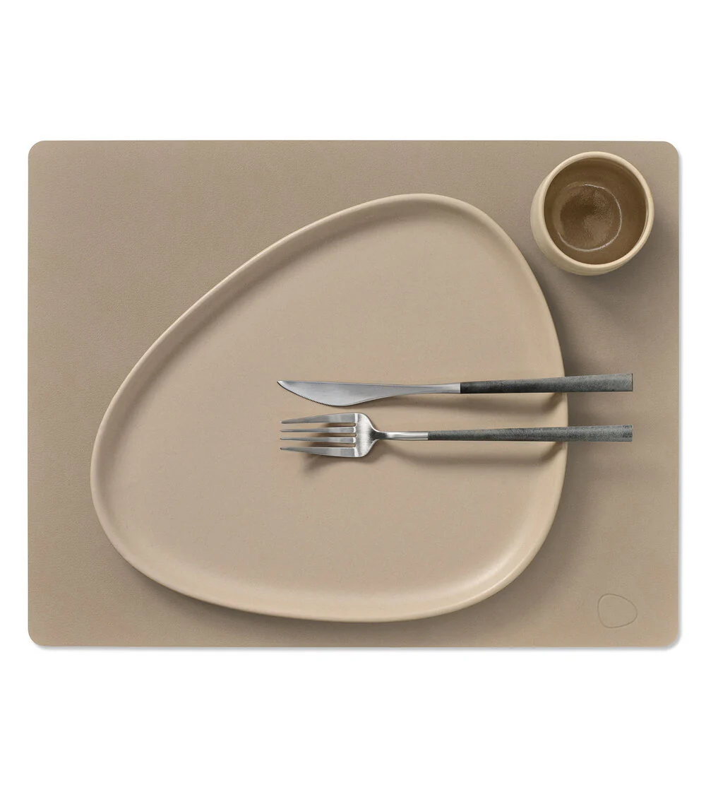 LIND DNA  Dækkeserviet, Large Square - Clay Brown