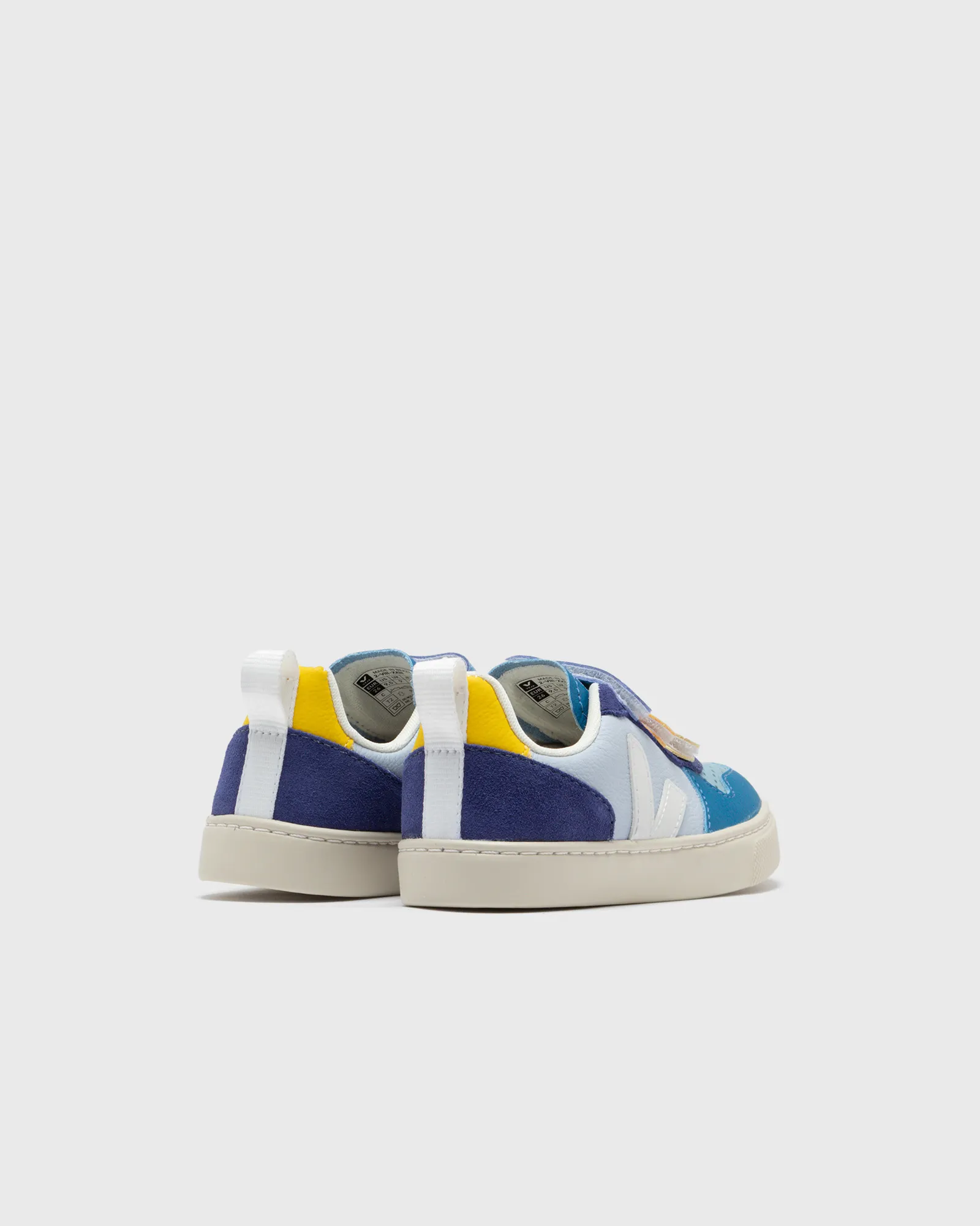 Veja SMALL V-10 CF LEATH