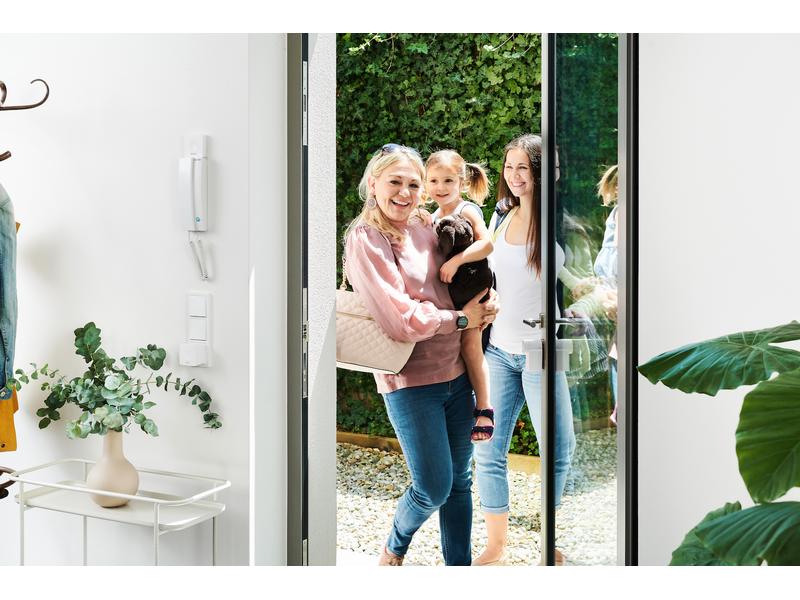 NUKI Smart Lock Opener Weiss Macht aus deiner bestehenden Gegensprechanlage einen smarten Türöffner