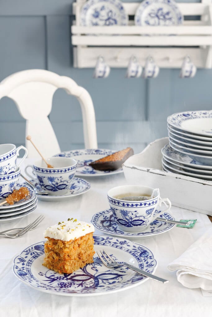 KAHLA Kaffeetasse ROSSELLA ZWIEBELMUSTER weiß/ blau