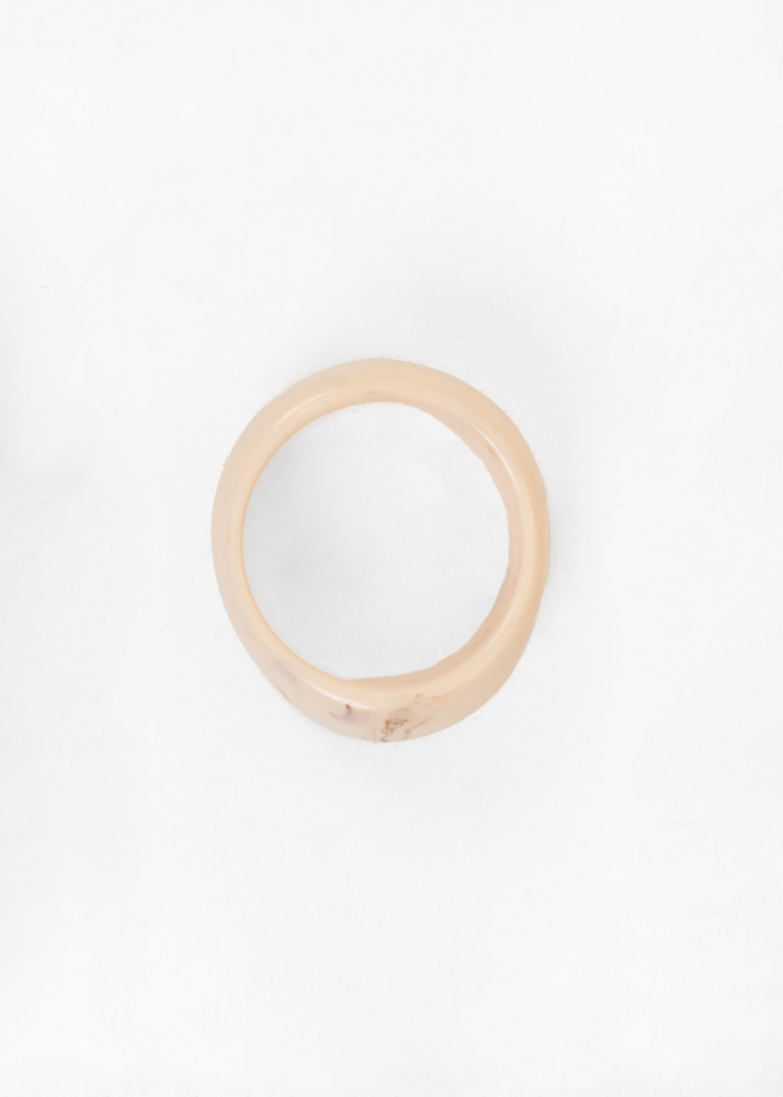Novi armband creme