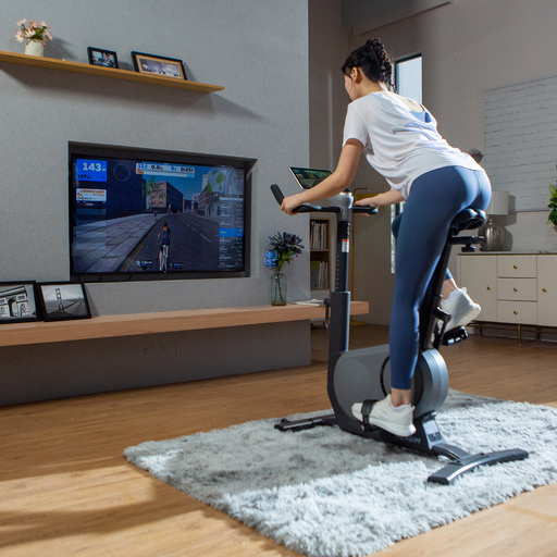 Bicicleta ergométrica conectada Nexgim QB-C01 com Bluetooth e motor inteligente.