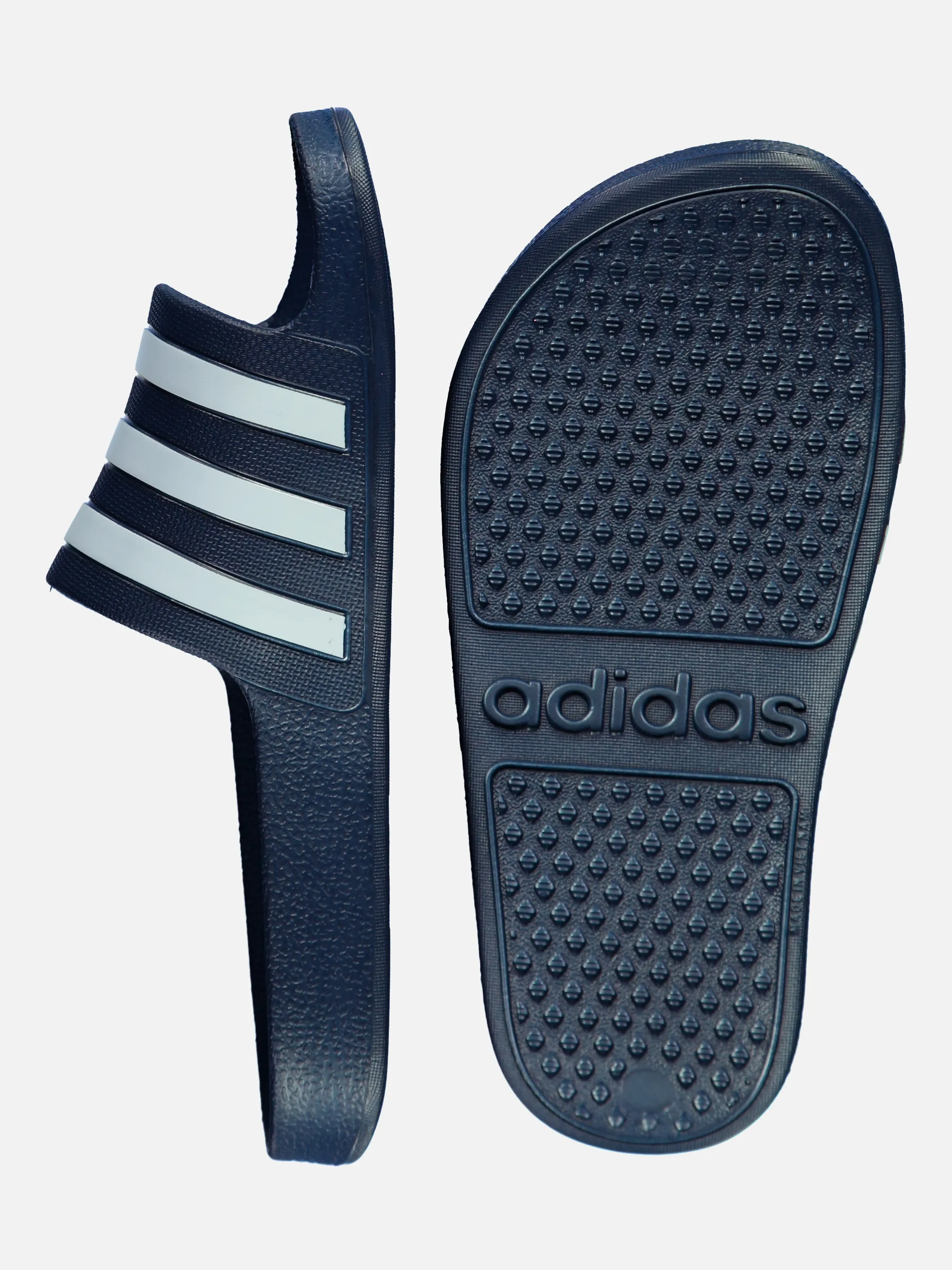 Badeschuhe in gestreifter Optik