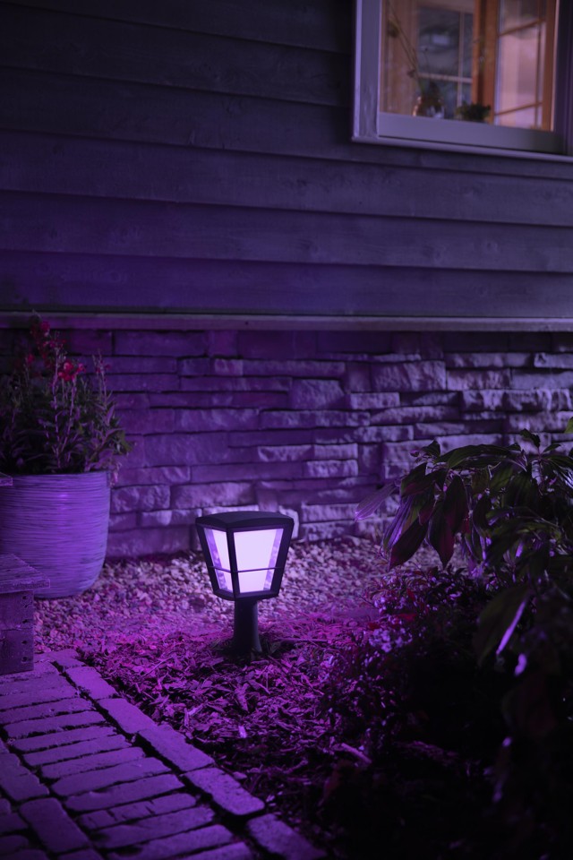 Philips Hue - Econic Pedestal Black - White & Color Ambiance - Udendørslampe