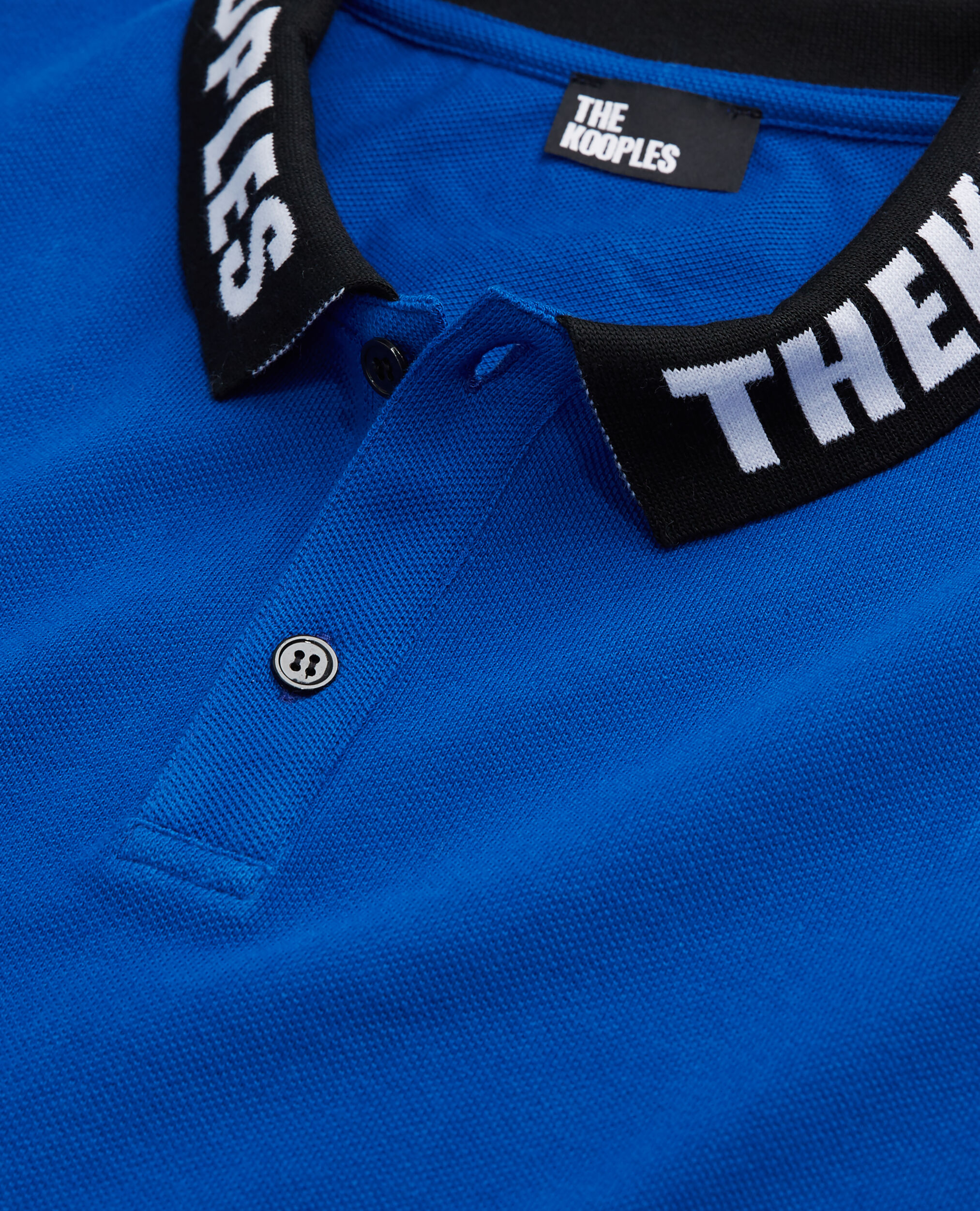 Polo bleu