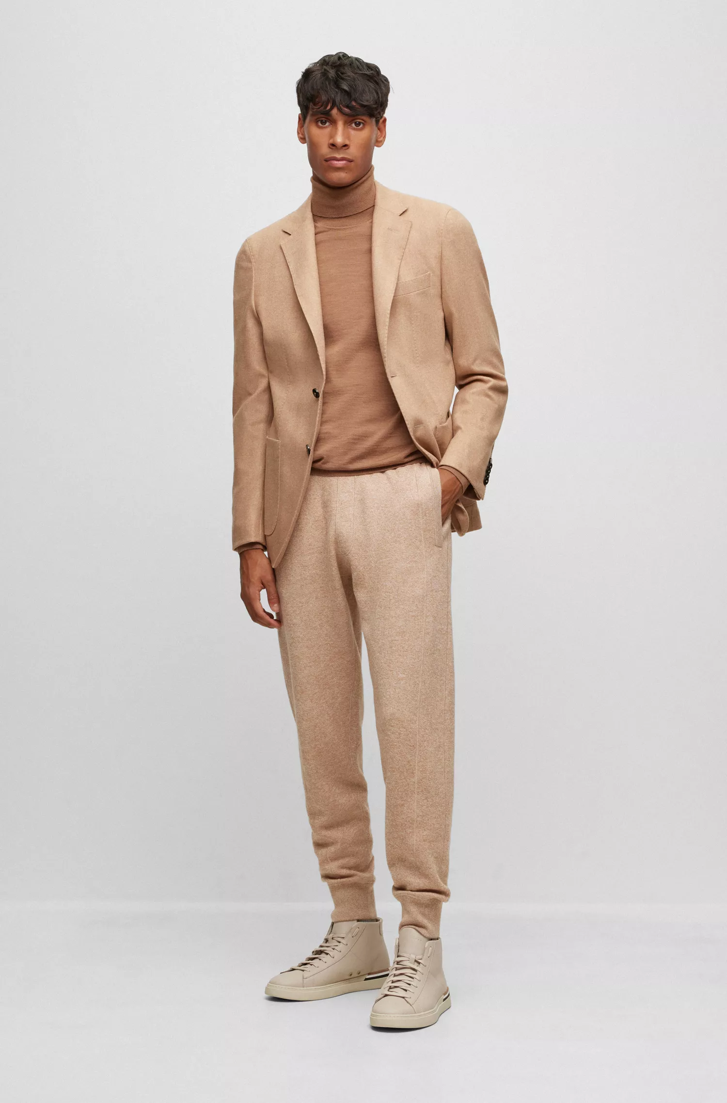 Jaqueta BOSS Camel-Slim-fit em fio de lã de camelo com elasticidade