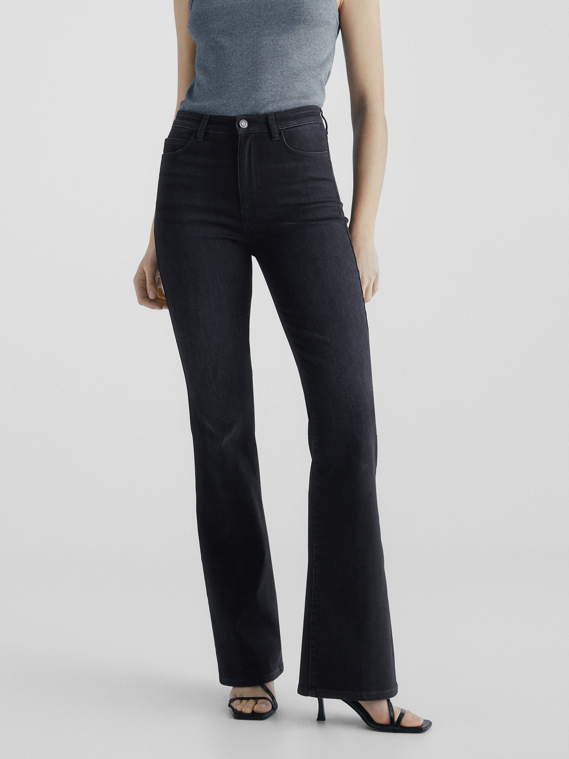 Calça vaquero tiro alto skinny flare - Azul oscuro