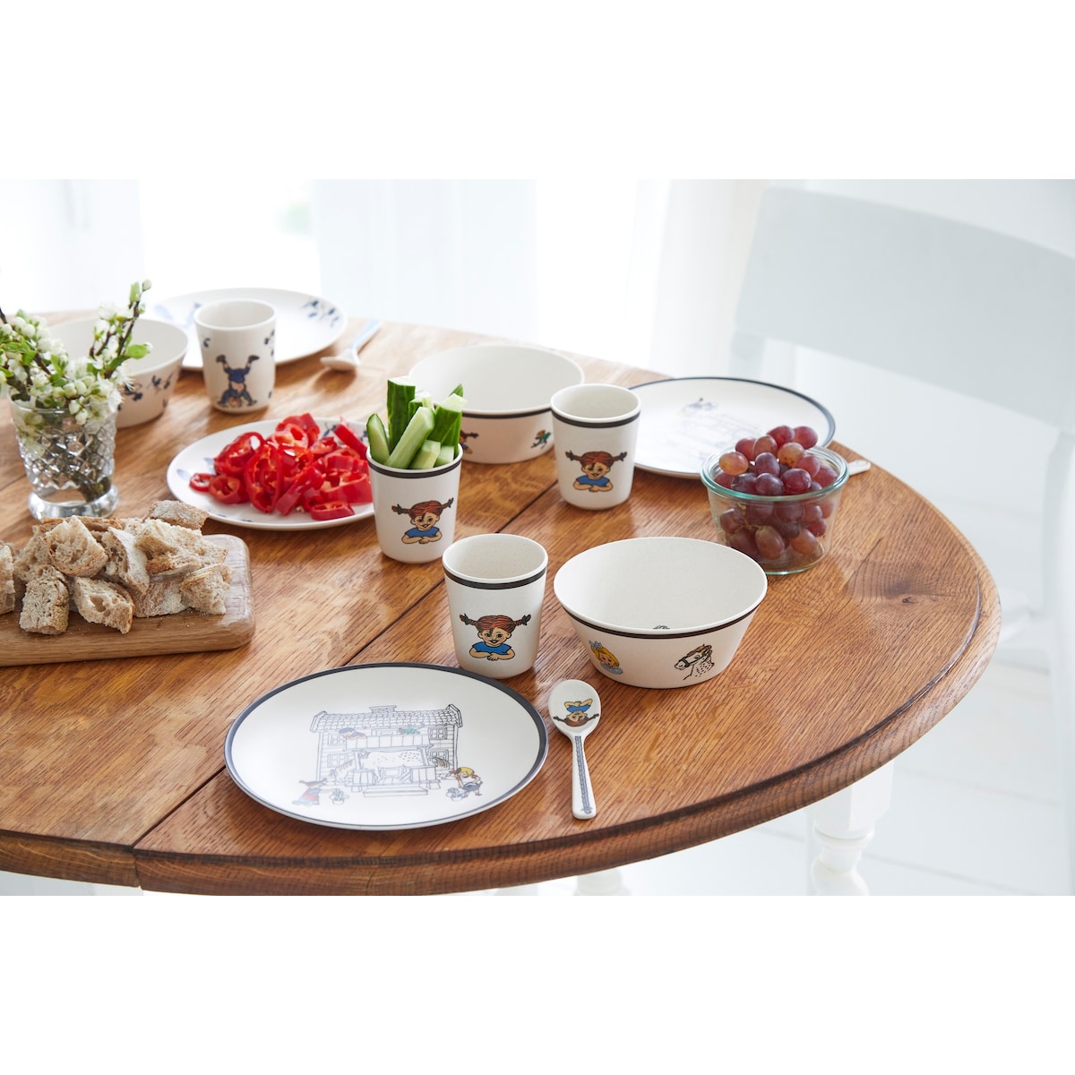 Pippi Longstocking - 100% Melamine 5 pcs package (plate, bowl, tumbler, 2 spoons)