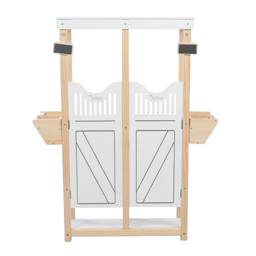 Stall für zwei Steckenpferde