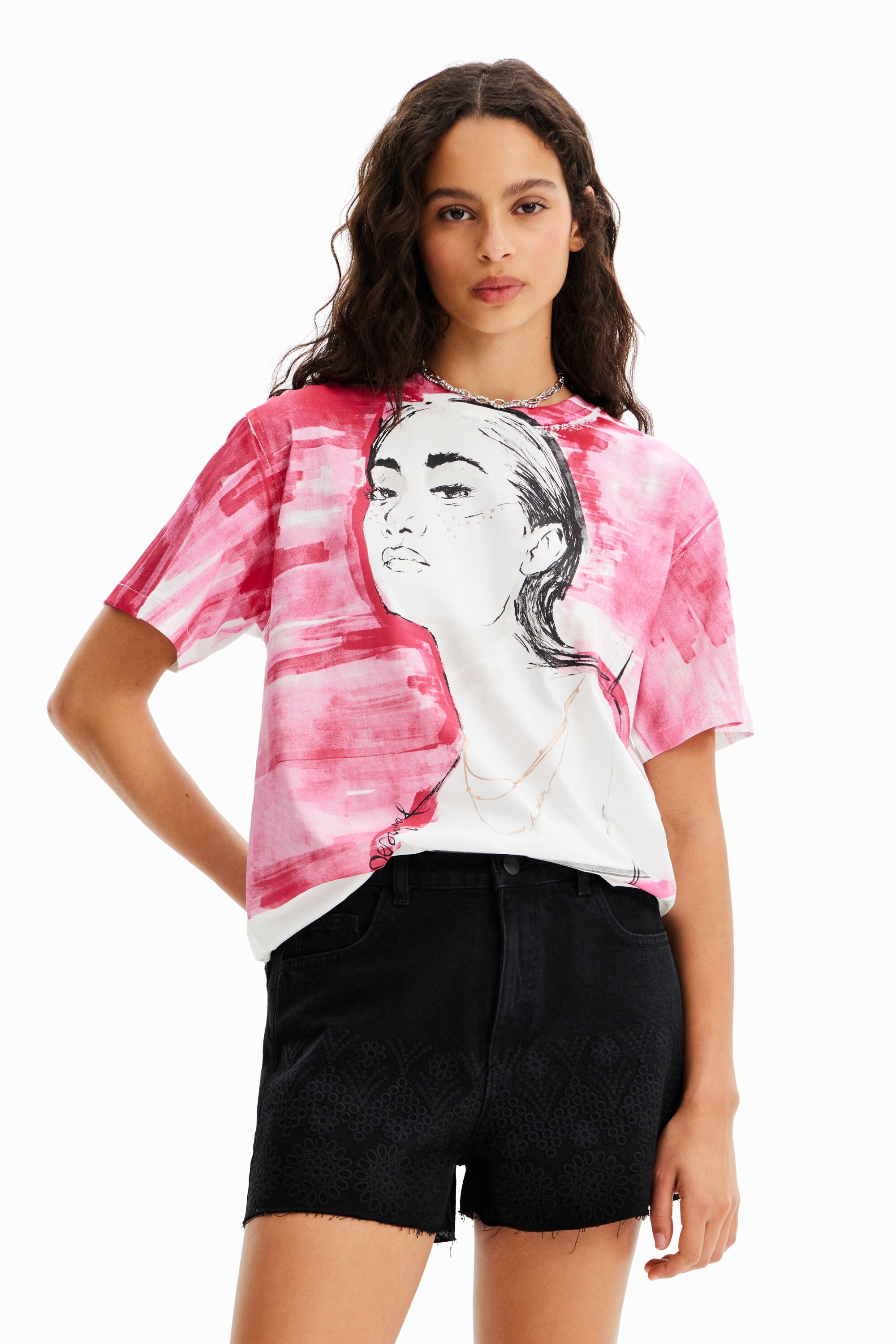 Short en jean brodé