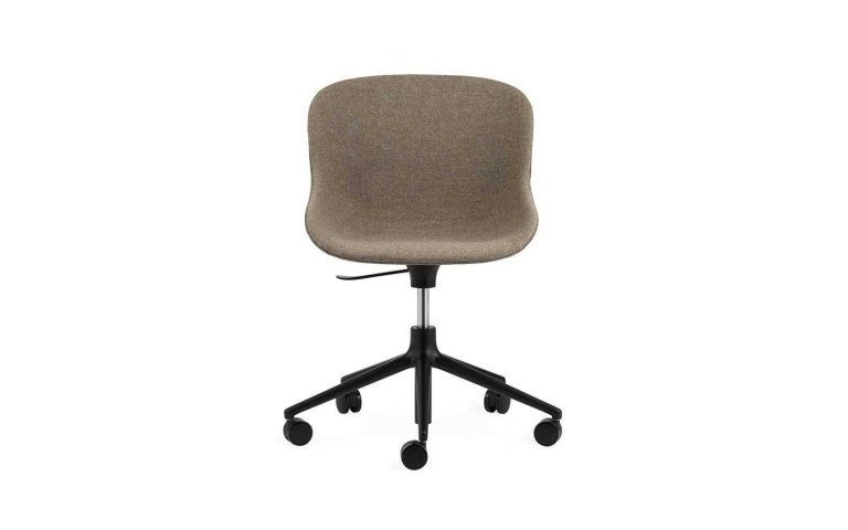 Normann Copenhagen Hyg gestoffeerde bureaustoel zwart onderstel Sand Synergy