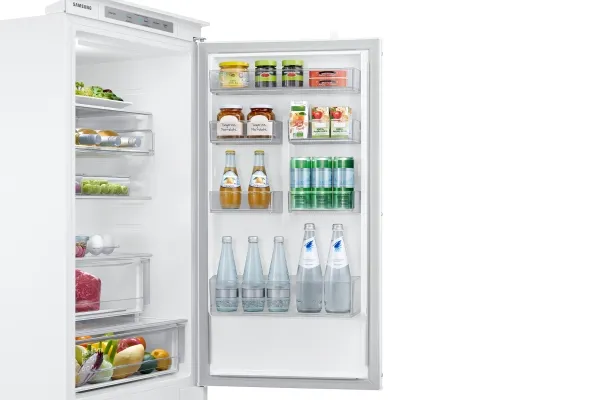 Samsung BRB26705DWW - Køleskab/fryser - bund-fryser - til indbygning - niche - bredde: 55.5 cm - dybde: 56 cm - højde: 177.5 cm - 264 liter - Klasse D - hvid