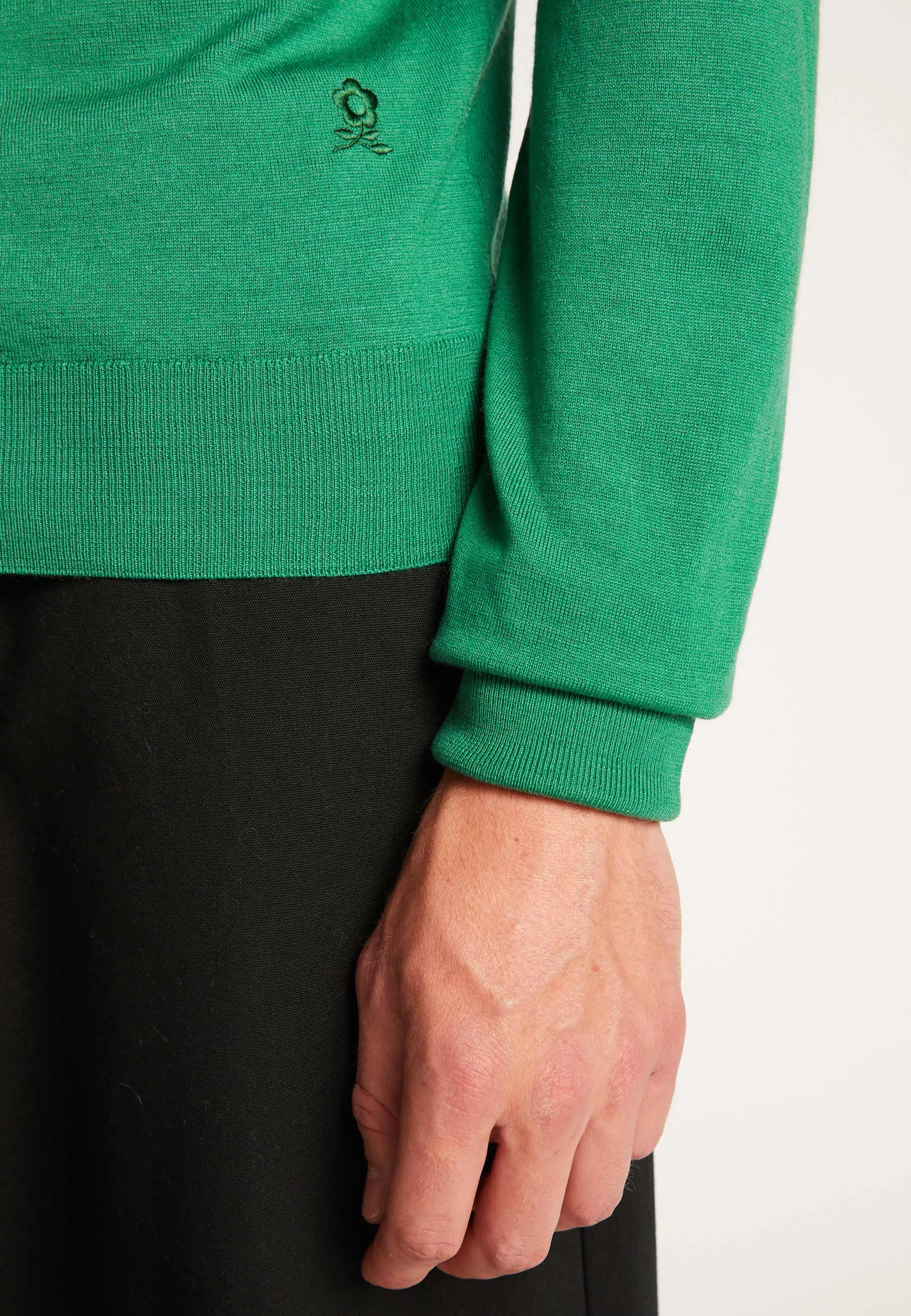 ELMOAH24 - Pull col v en laine mérinos | Vert