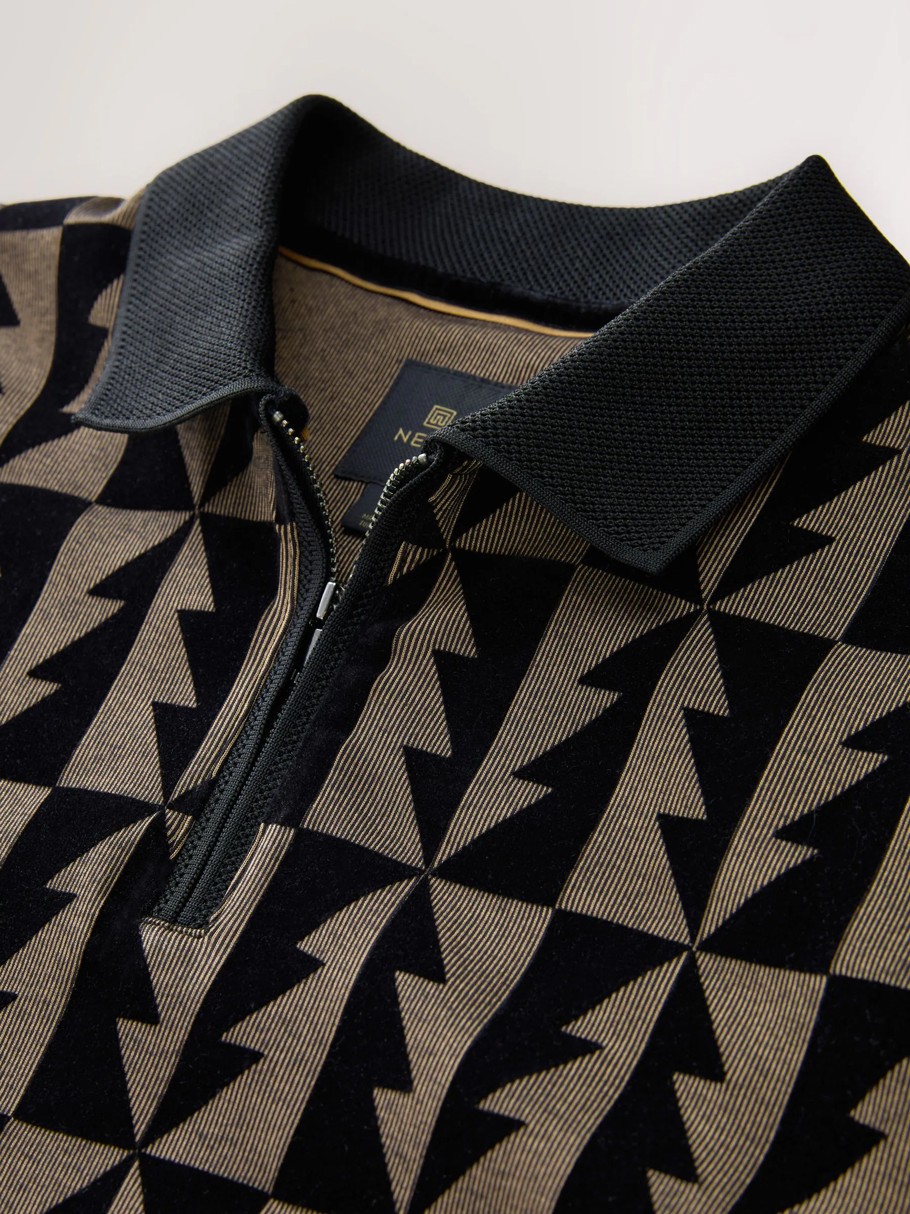 Zwart/goud kerstboom - Kwart poloshirt met gevlokte ritssluiting
