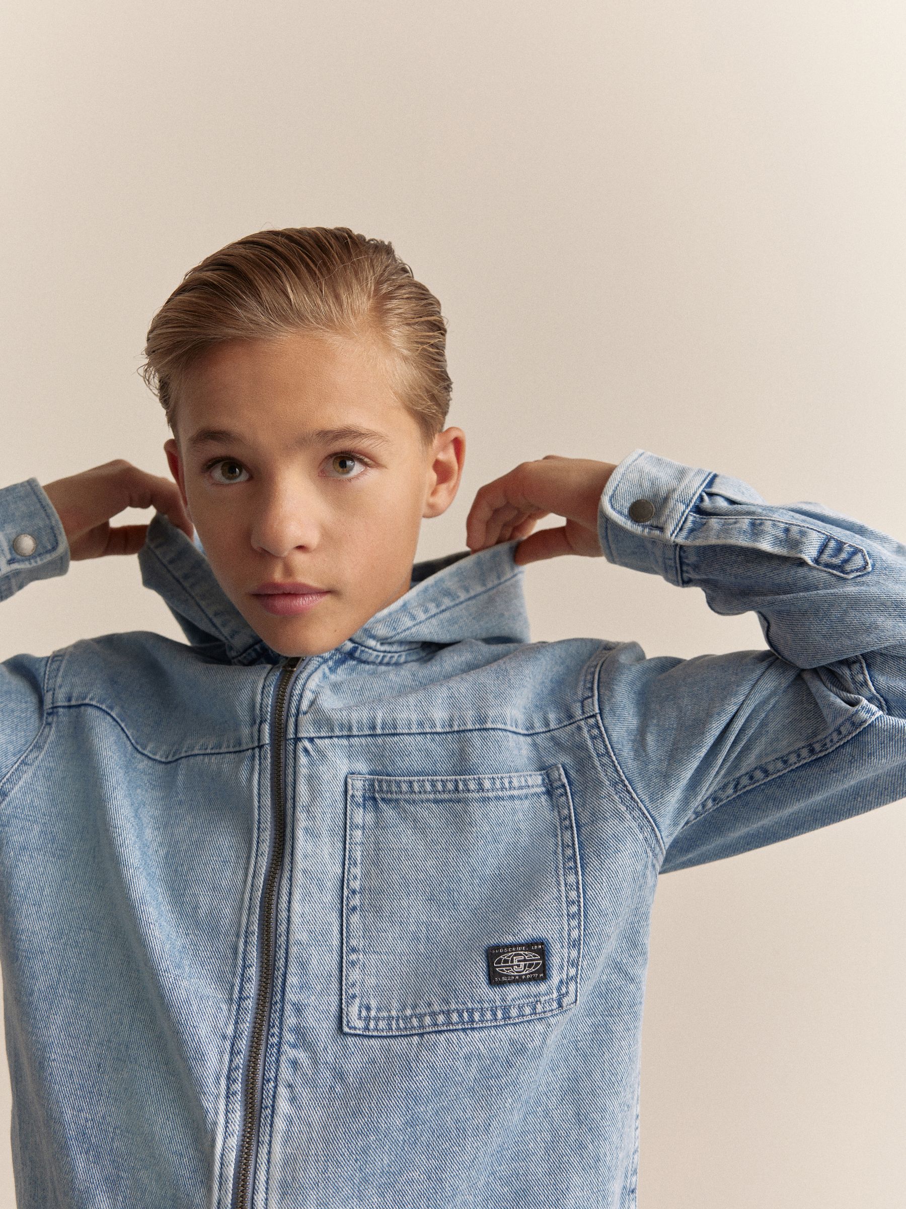 Denim met lichte wassing - Overshirt 100% Cotton Zip Through Hoodie (3-16yrs)