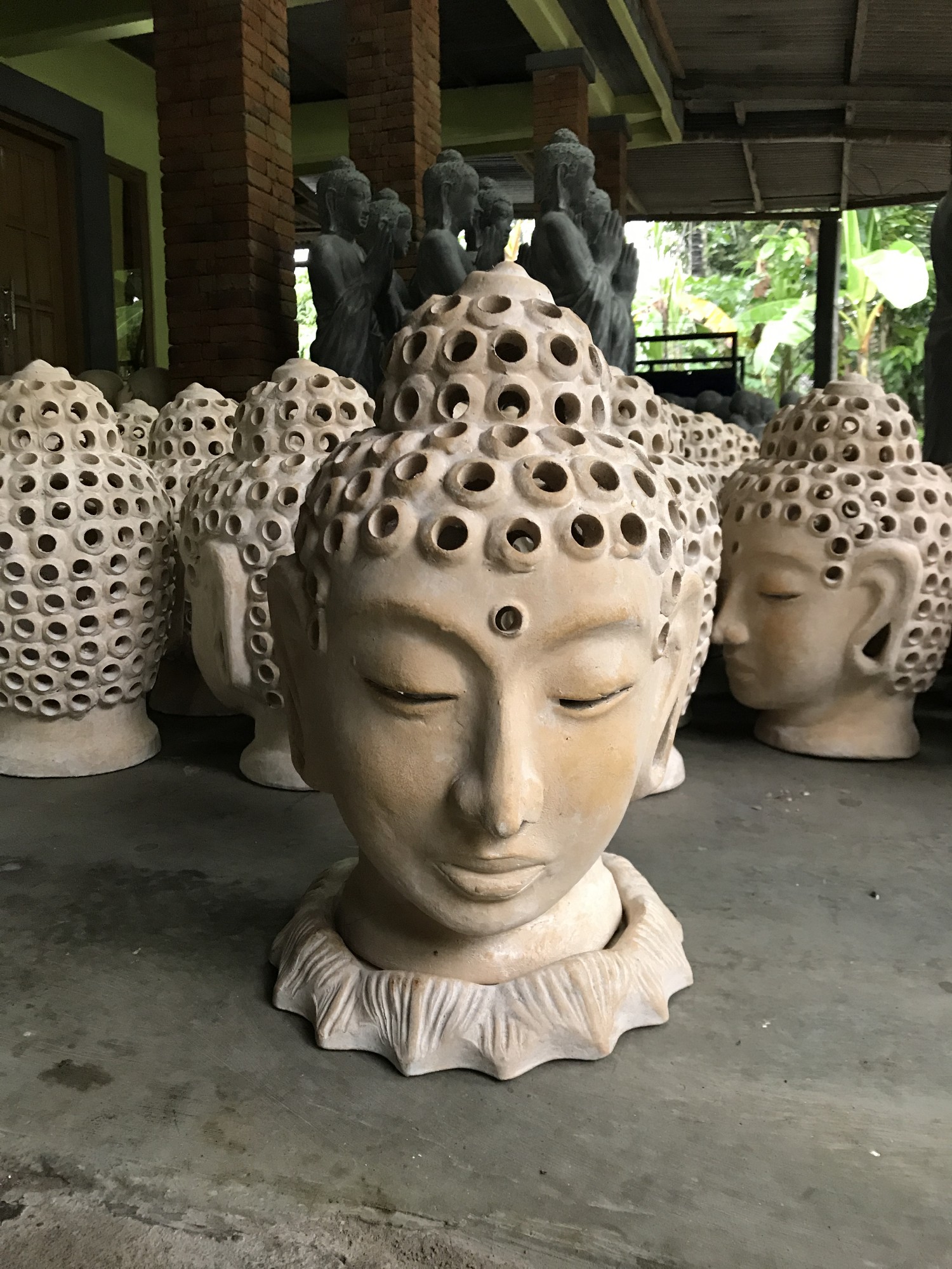 Kerzenleuchte 'Buddha-Kopf', H 43 cm, T 24 cm, B 28 cm von fischer's lagerhaus