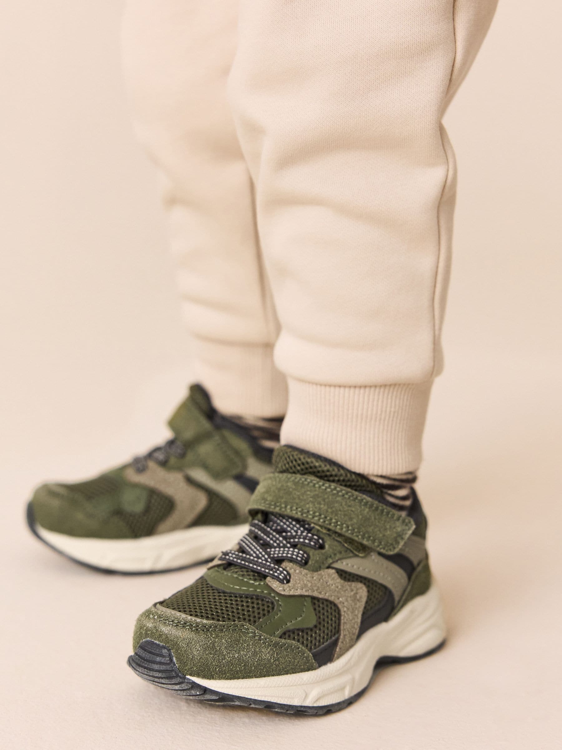 Groen-kaki - Sneakers met klittenbandsluiting en elastische veters