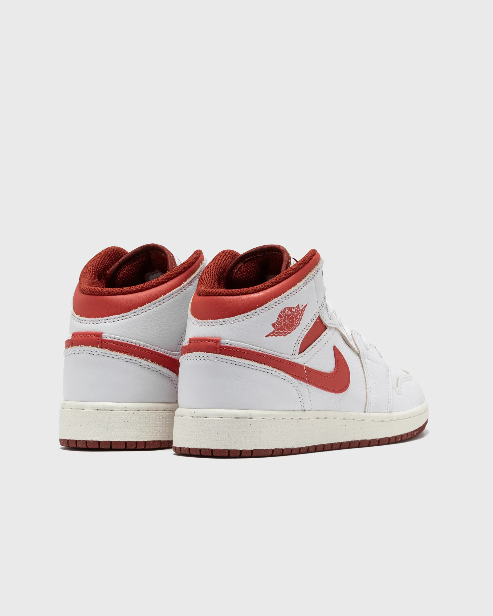 Jordan AIR JORDAN 1 MID SE (GS)