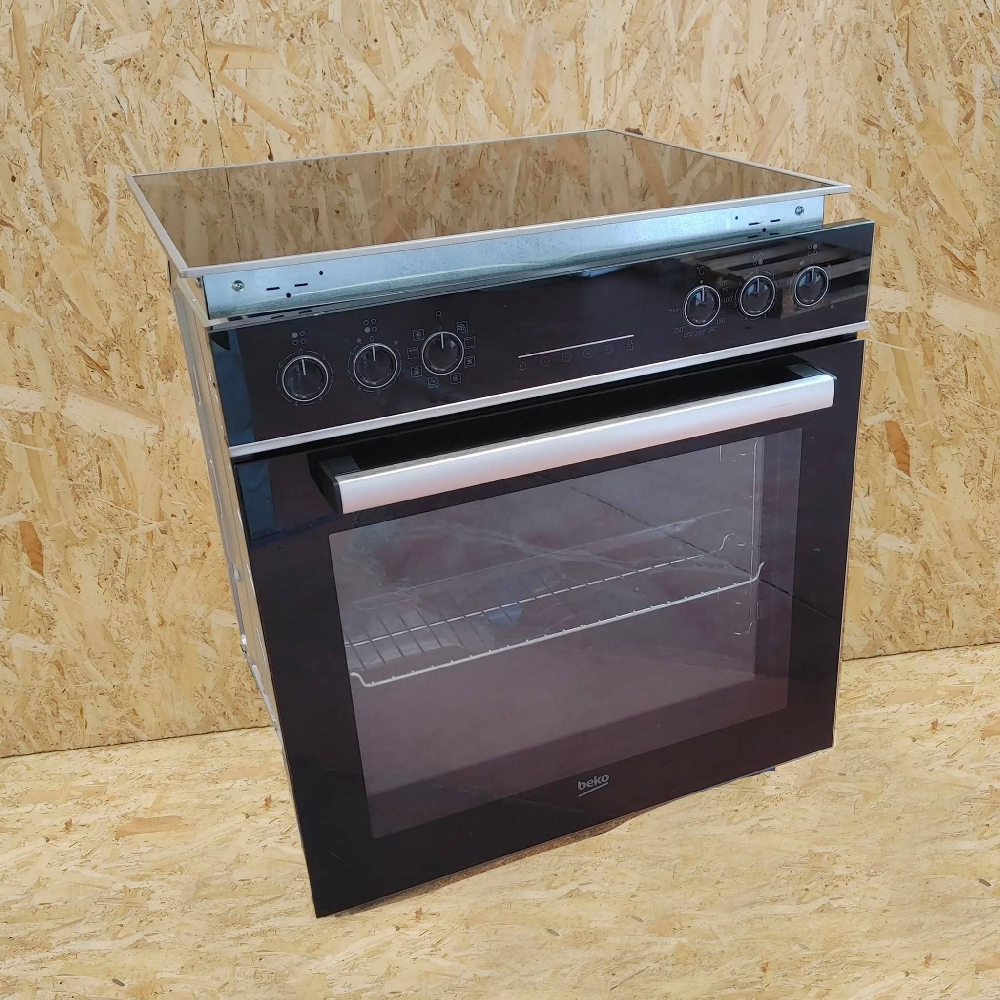 Beko BBUM13329XS Einhau-Herdset