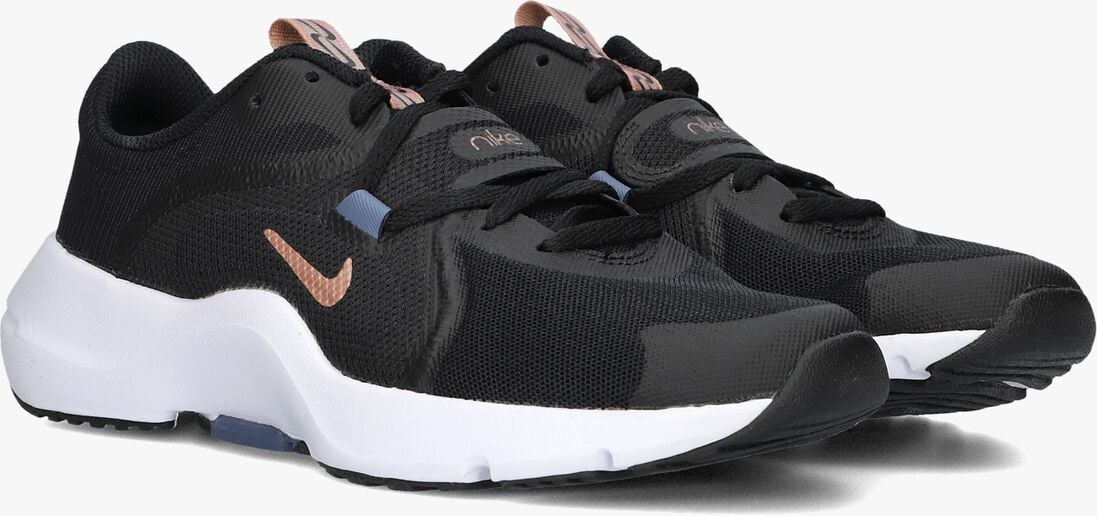 NIKE zwarte nike lage sneakers w in season tr 13